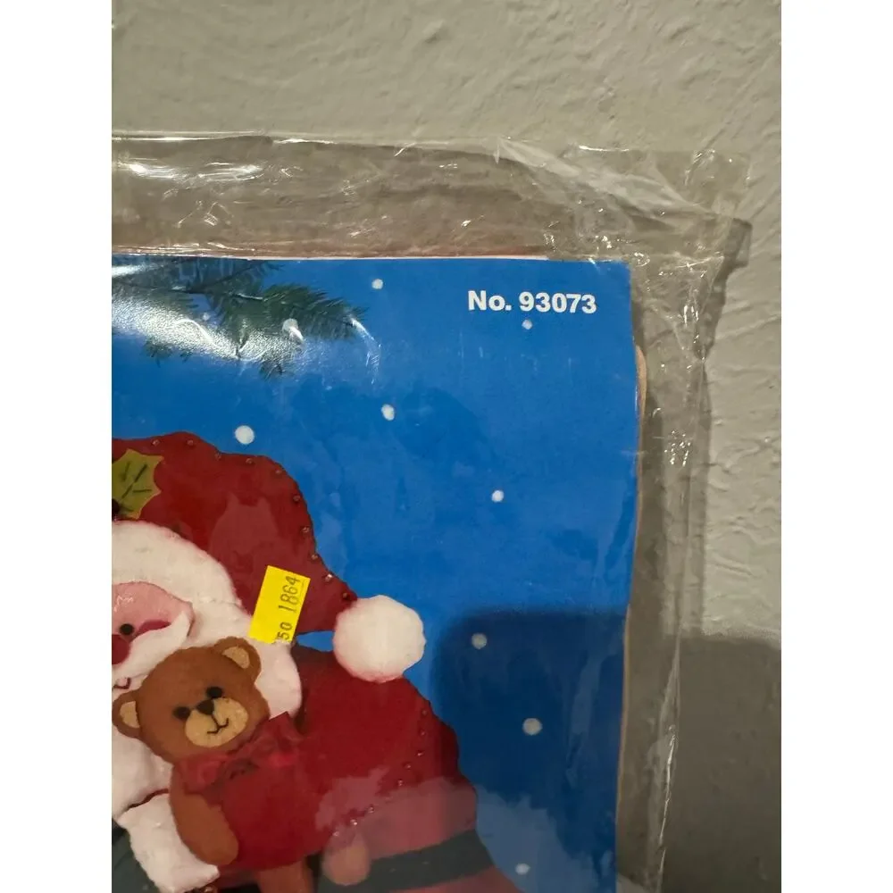 TITAN Needlecraft Felt Christmas Wall Hanging 80's Deadstock NIP